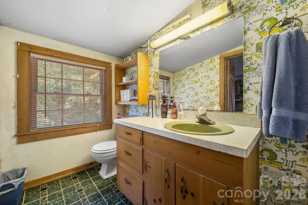 2097 Hermit Trail Newton NC 28658