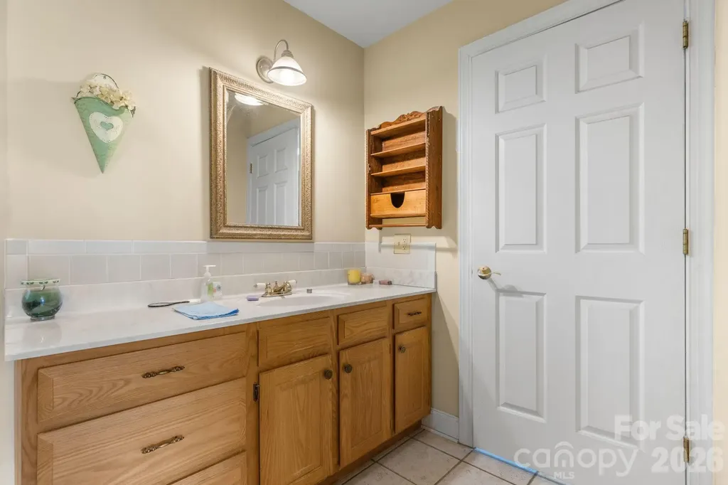 2097 Hermit Trail Newton NC 28658