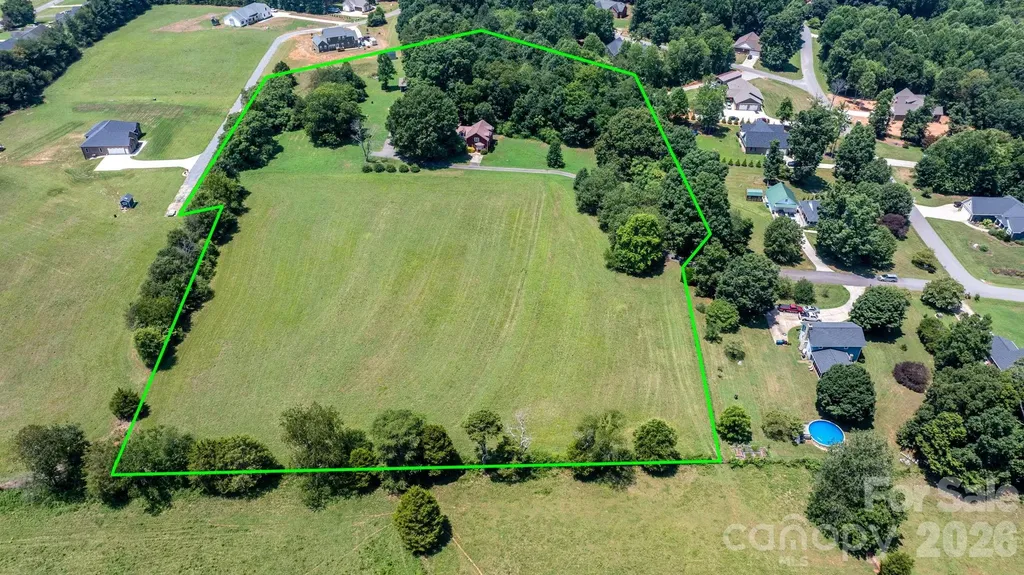 2097 Hermit Trail Newton NC 28658