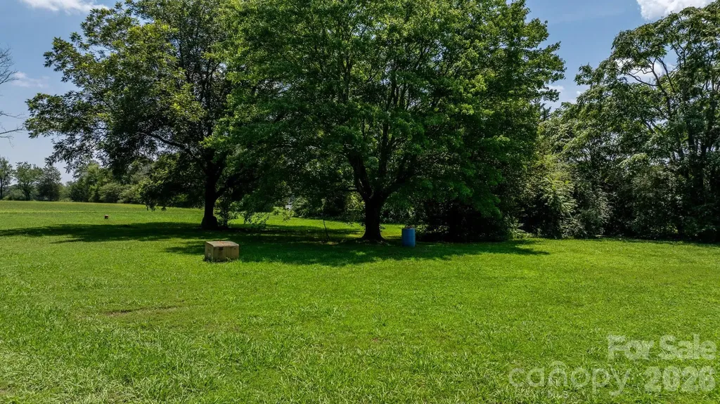 2097 Hermit Trail Newton NC 28658
