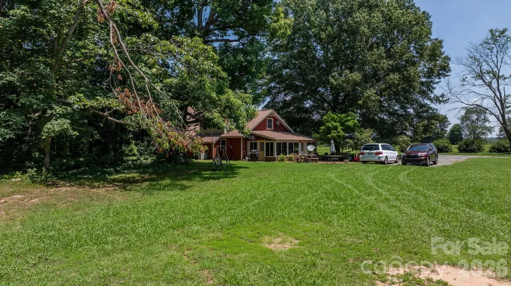 2097 Hermit Trail Newton NC 28658