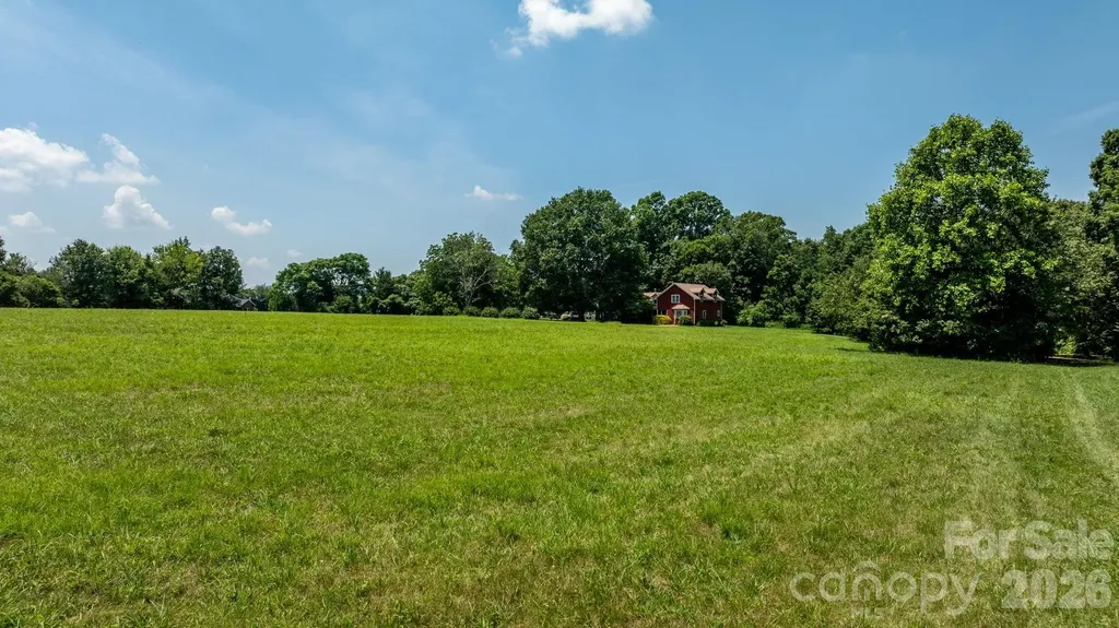 2097 Hermit Trail Newton NC 28658