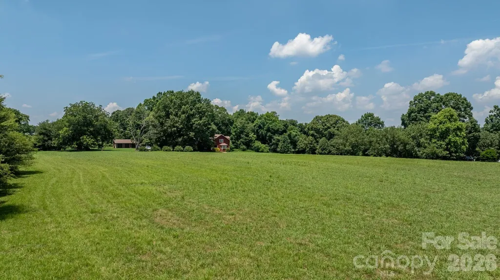 2097 Hermit Trail Newton NC 28658