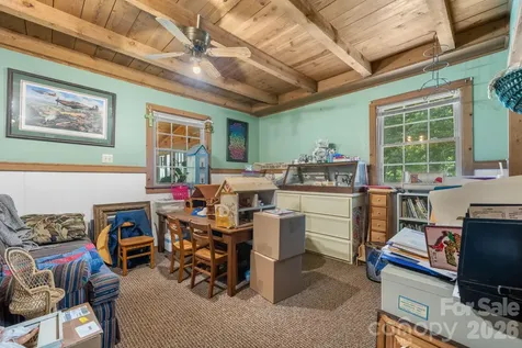 2097 Hermit Trail Newton NC 28658