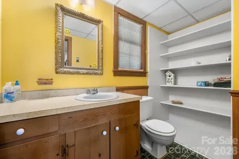 2097 Hermit Trail Newton NC 28658