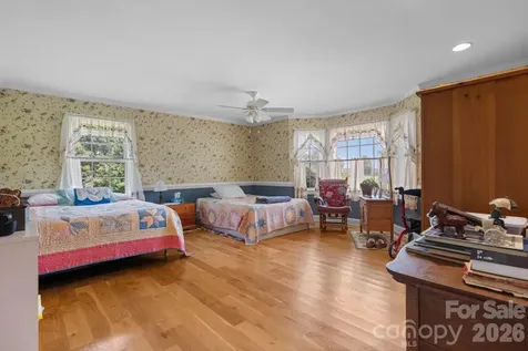 2097 Hermit Trail Newton NC 28658