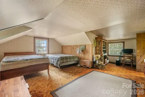 2097 Hermit Trail Newton NC 28658