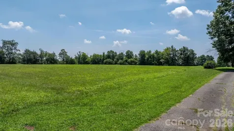 2097 Hermit Trail Newton NC 28658