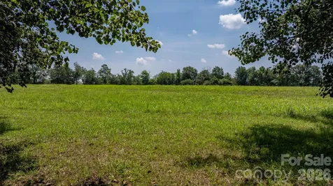 2097 Hermit Trail Newton NC 28658