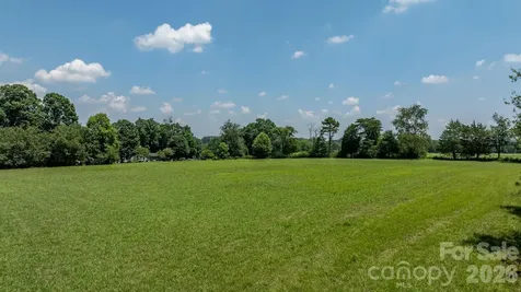 2097 Hermit Trail Newton NC 28658
