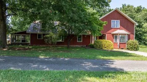2097 Hermit Trail Newton NC 28658