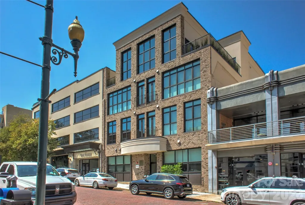 17 N Market Street Asheville NC 28801