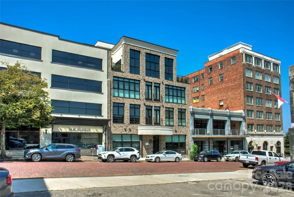 17 N Market Street Asheville NC 28801