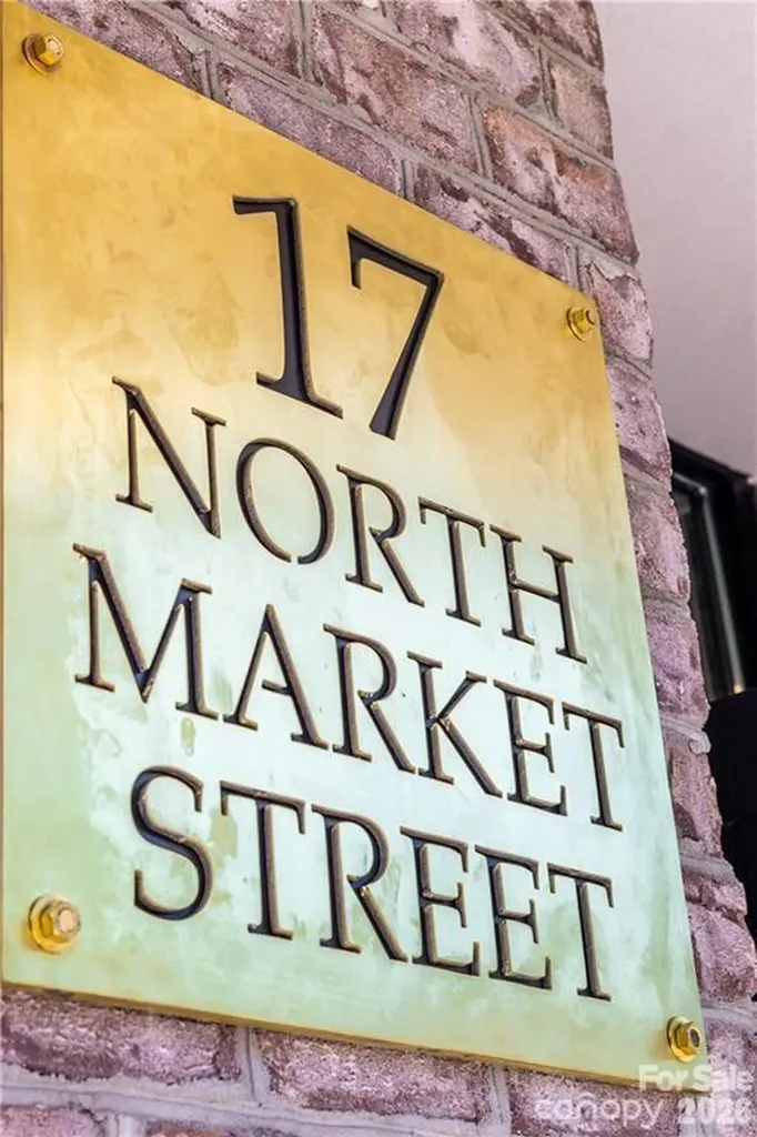 17 N Market Street Asheville NC 28801