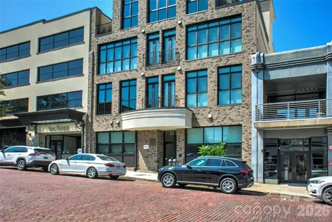 17 N Market Street Asheville NC 28801