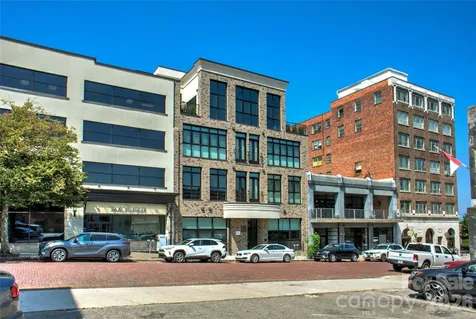 17 N Market Street Asheville NC 28801