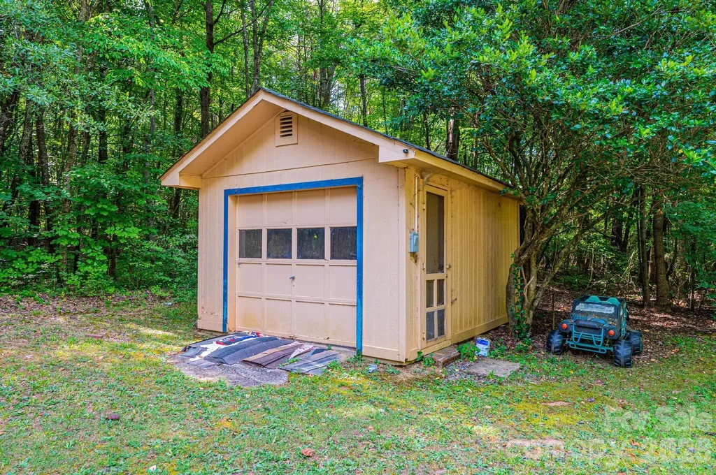 1113 Ponderosa Road Lincolnton NC 28092