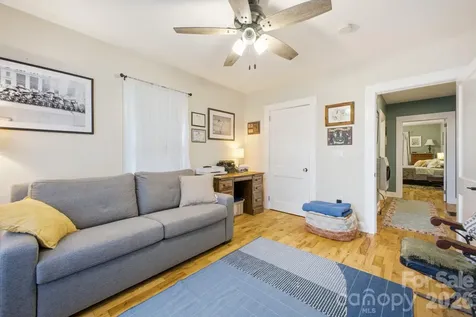 1207 Willow Road Hendersonville NC 28739