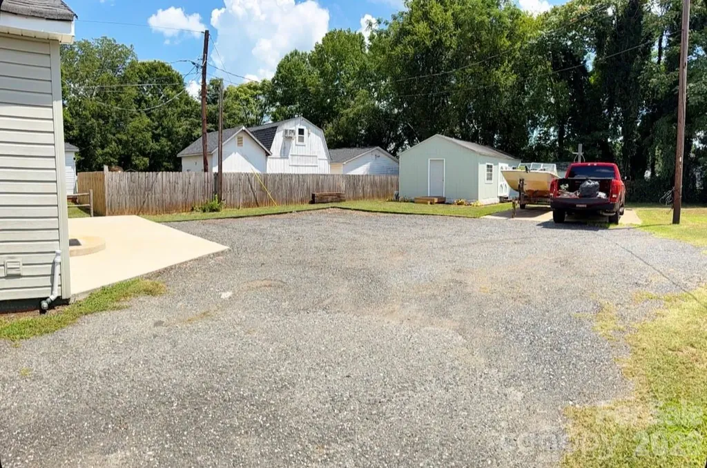 2827 E Long Avenue Gastonia NC 28054