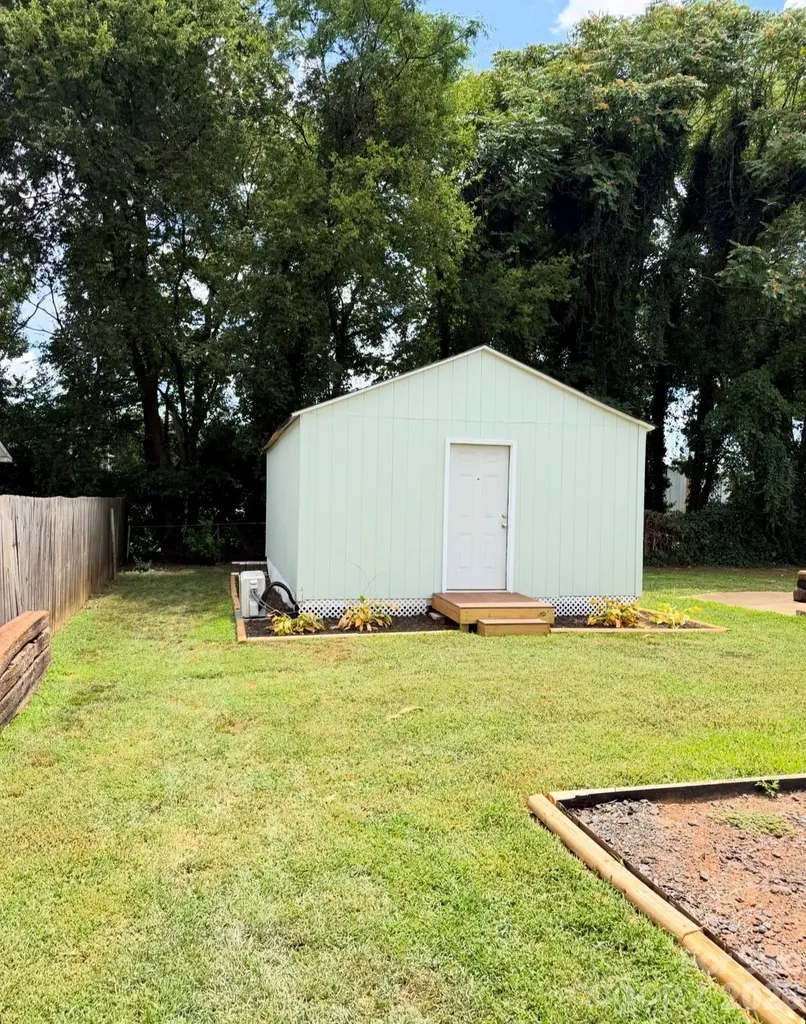 2827 E Long Avenue Gastonia NC 28054