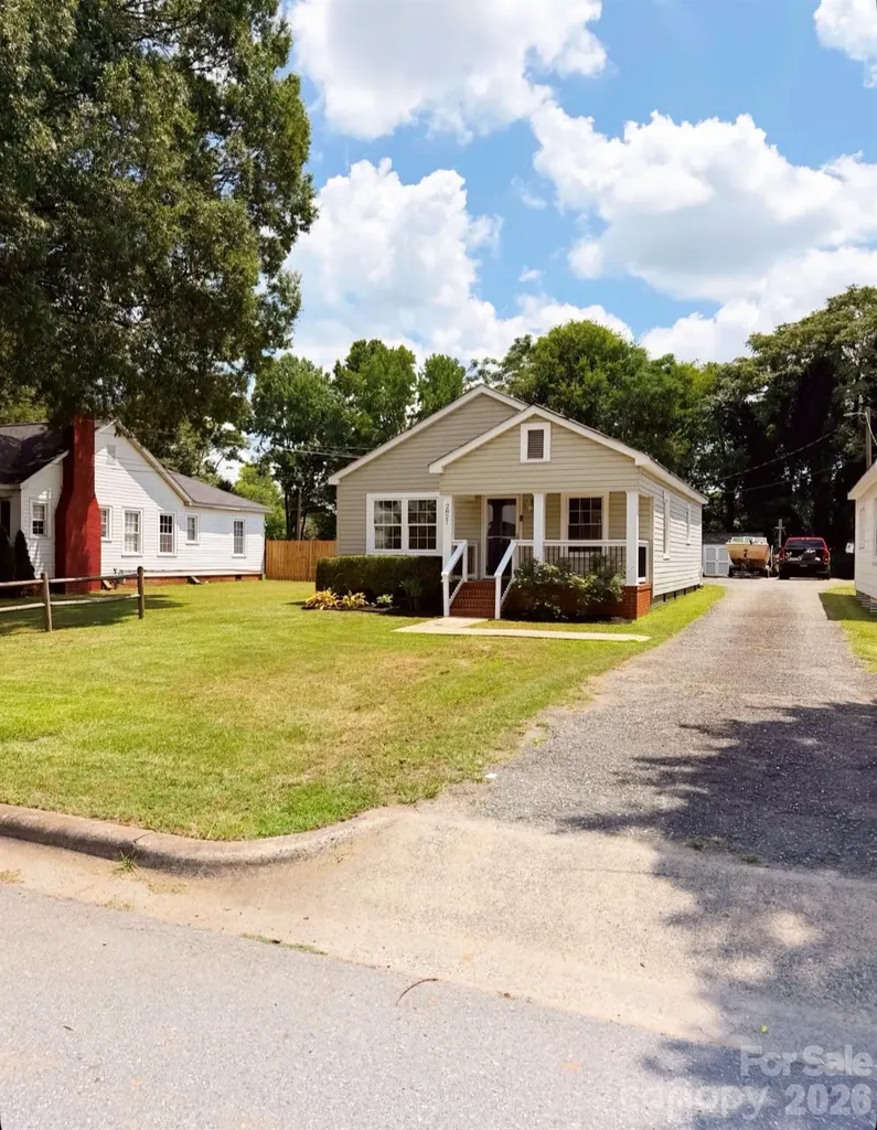 2827 E Long Avenue Gastonia NC 28054