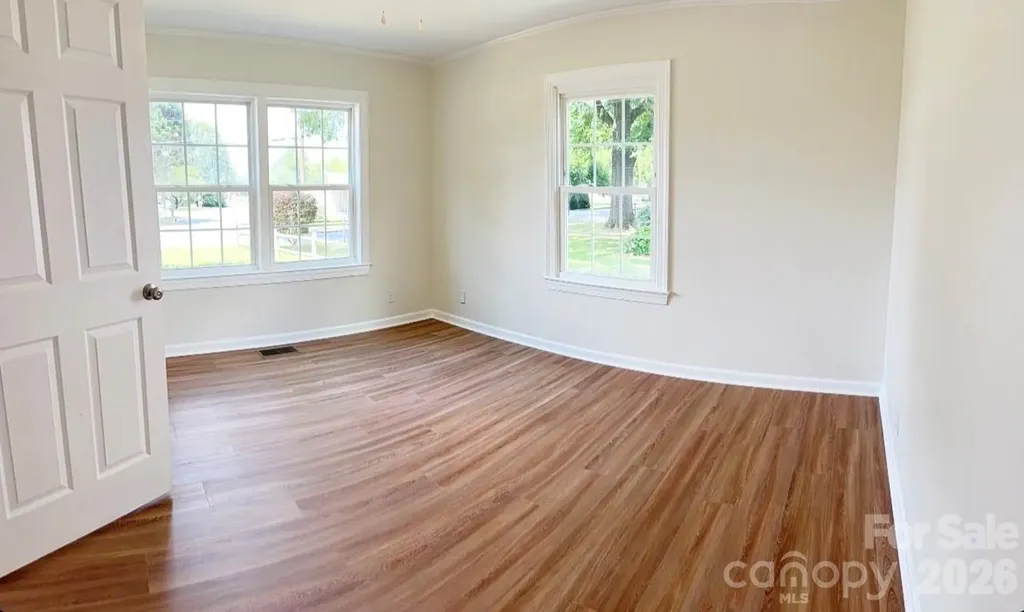 2827 E Long Avenue Gastonia NC 28054