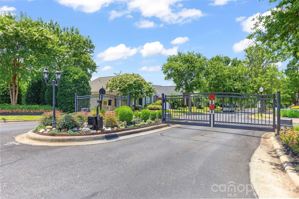 10047 Bishops Gate Boulevard Pineville NC 28134
