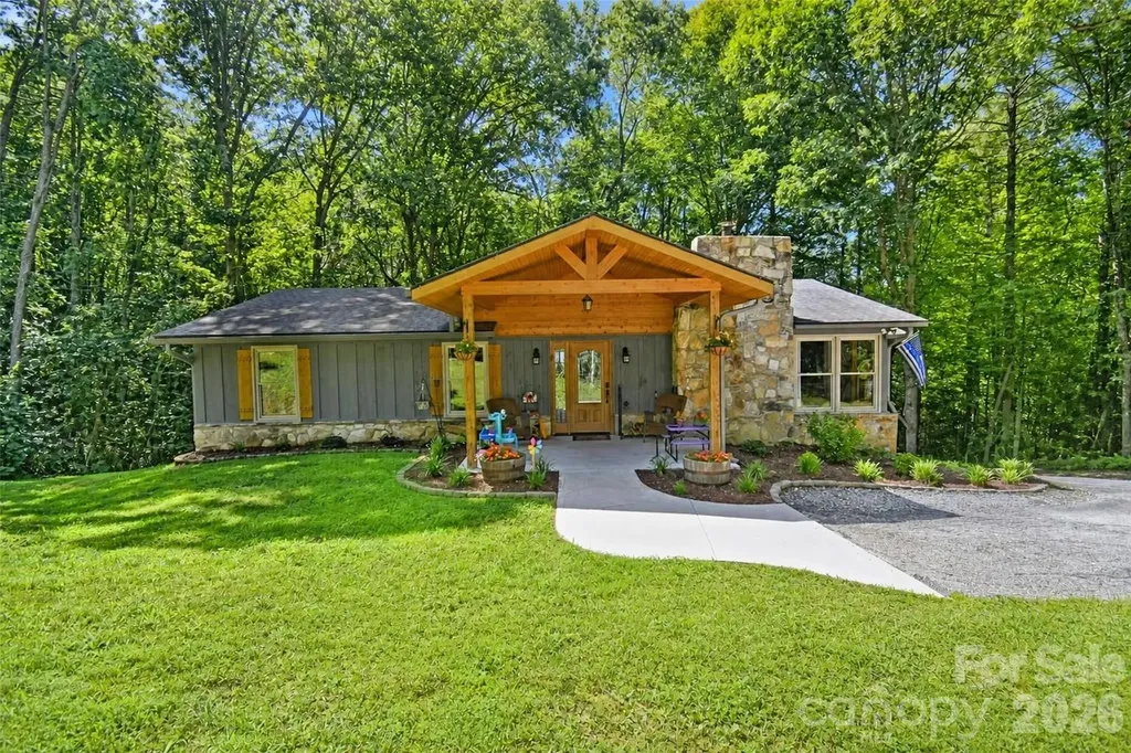336 Hillside Road Penrose NC 28766