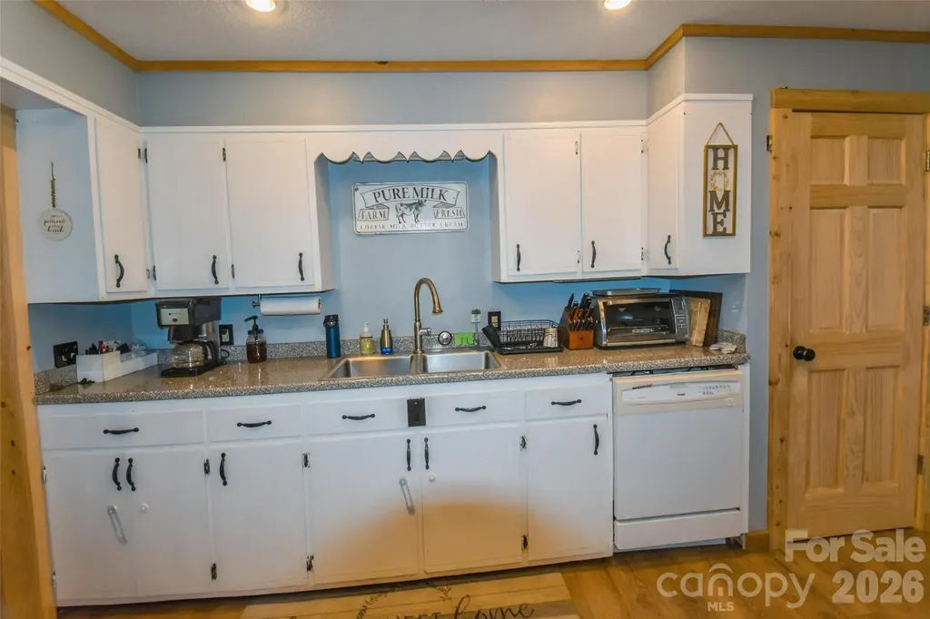 336 Hillside Road Penrose NC 28766