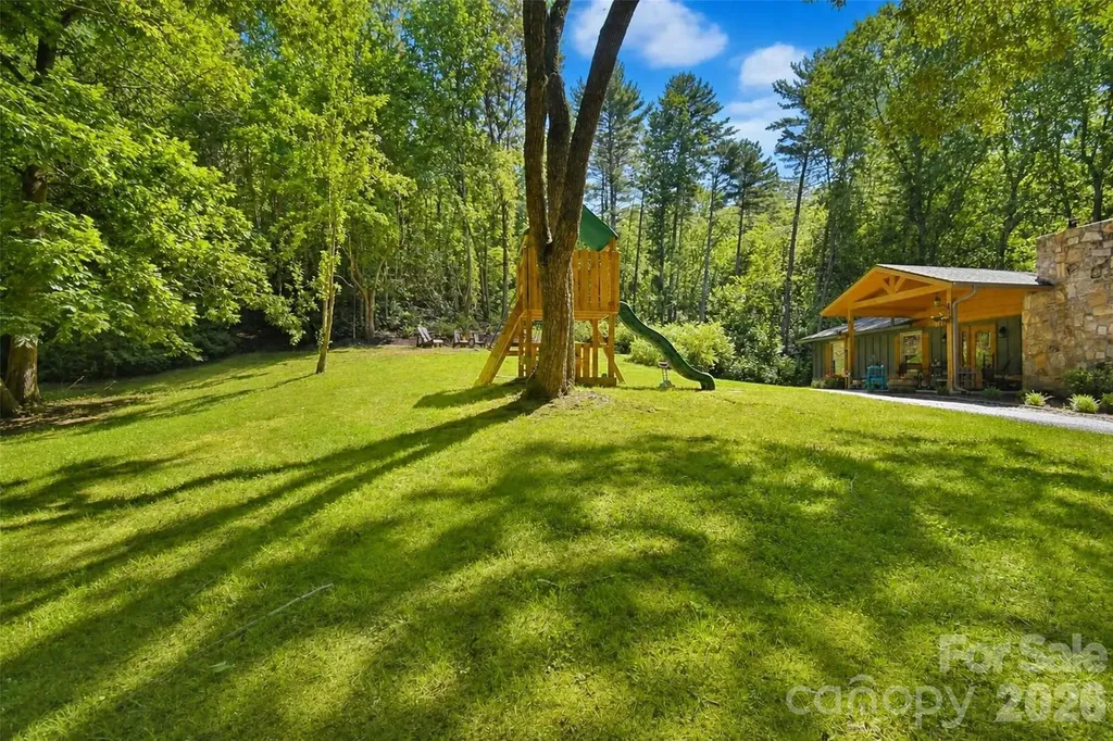336 Hillside Road Penrose NC 28766
