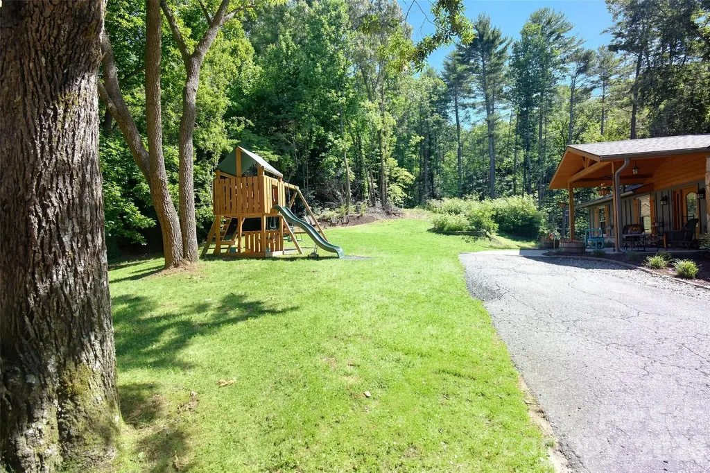 336 Hillside Road Penrose NC 28766