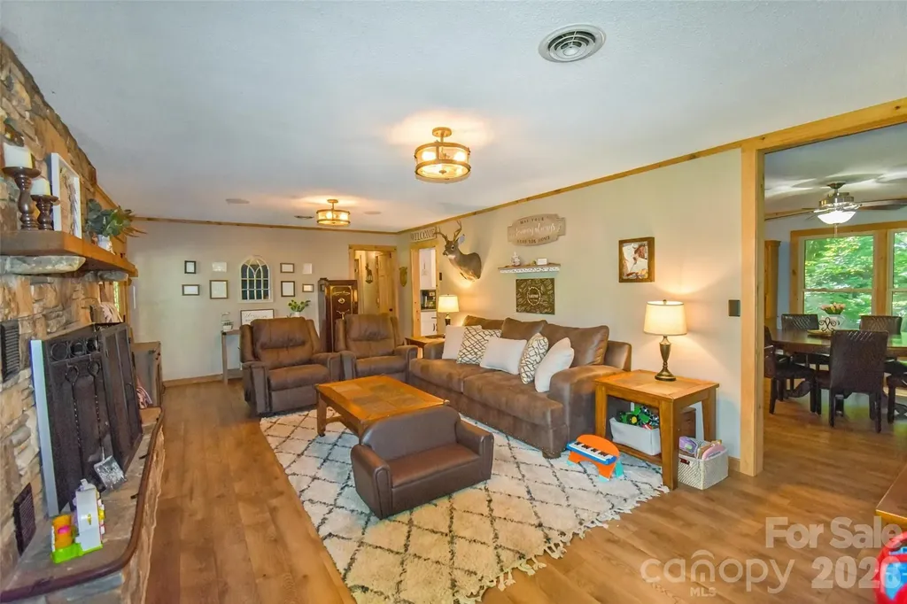 336 Hillside Road Penrose NC 28766