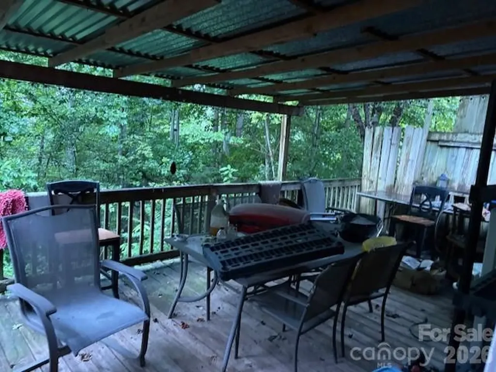 7868 Kinglet Road Connelly Springs NC 28612