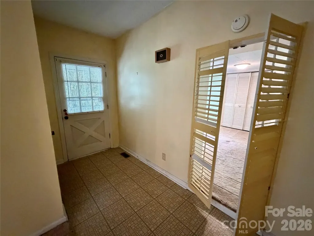 5 Dewberry Drive Hendersonville NC 28792