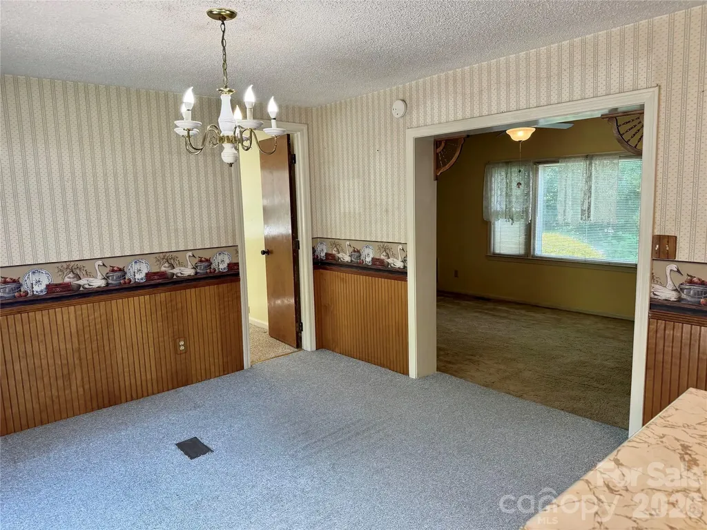 5 Dewberry Drive Hendersonville NC 28792
