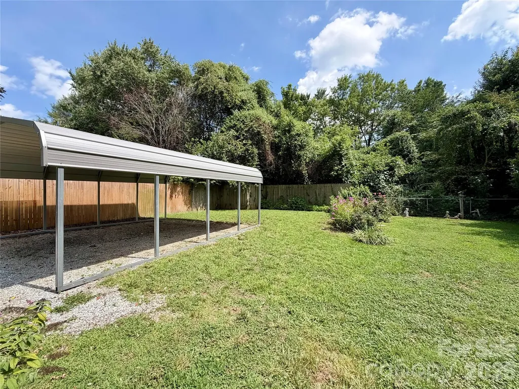 5 Dewberry Drive Hendersonville NC 28792