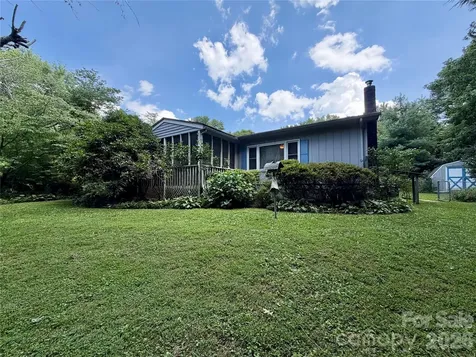 5 Dewberry Drive Hendersonville NC 28792