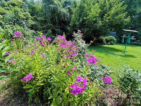 5 Dewberry Drive Hendersonville NC 28792