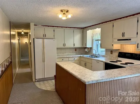 5 Dewberry Drive Hendersonville NC 28792
