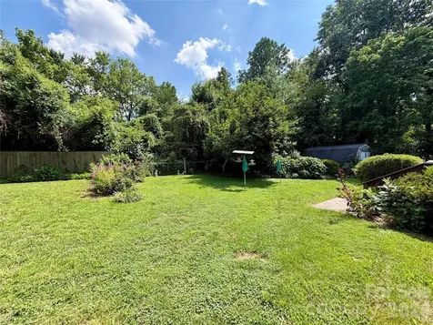 5 Dewberry Drive Hendersonville NC 28792