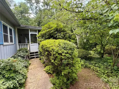 5 Dewberry Drive Hendersonville NC 28792
