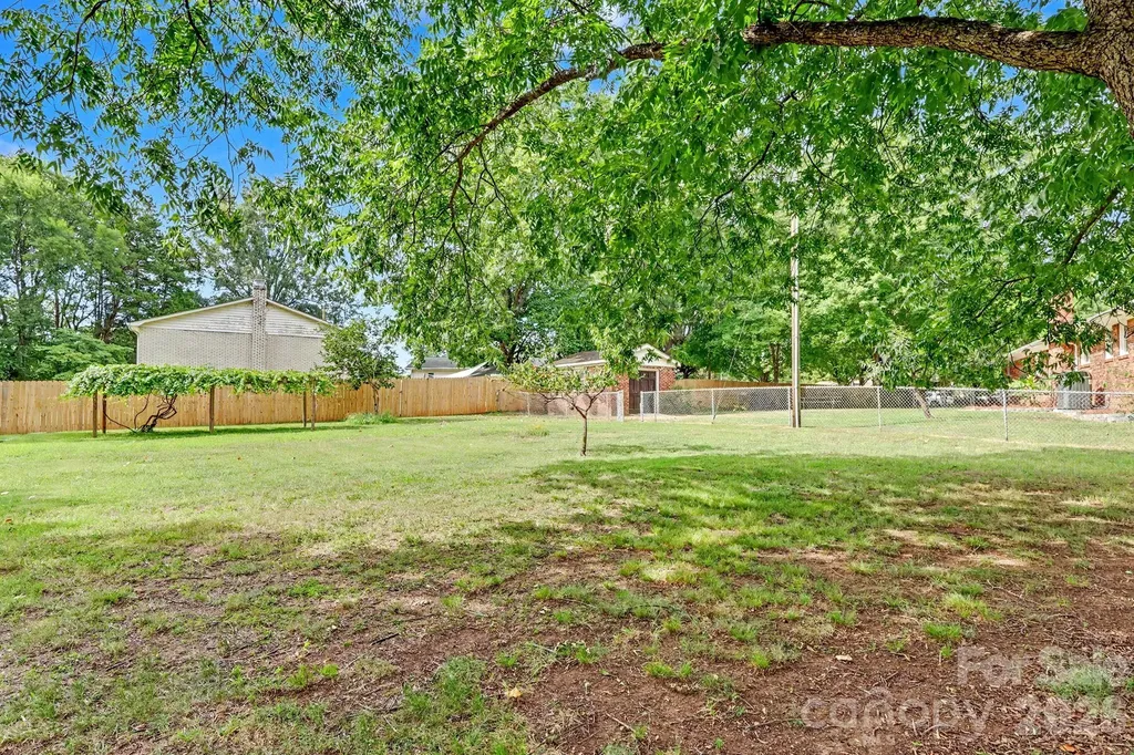425 Valhalla Drive Harrisburg NC 28075