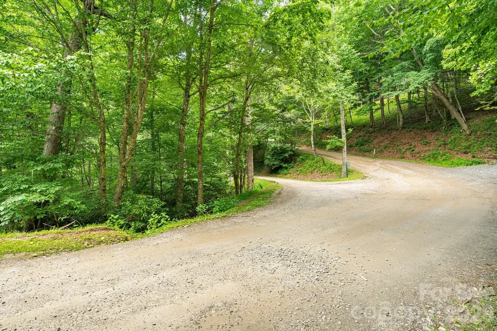 646 El Miner Drive Mars Hill NC 28754