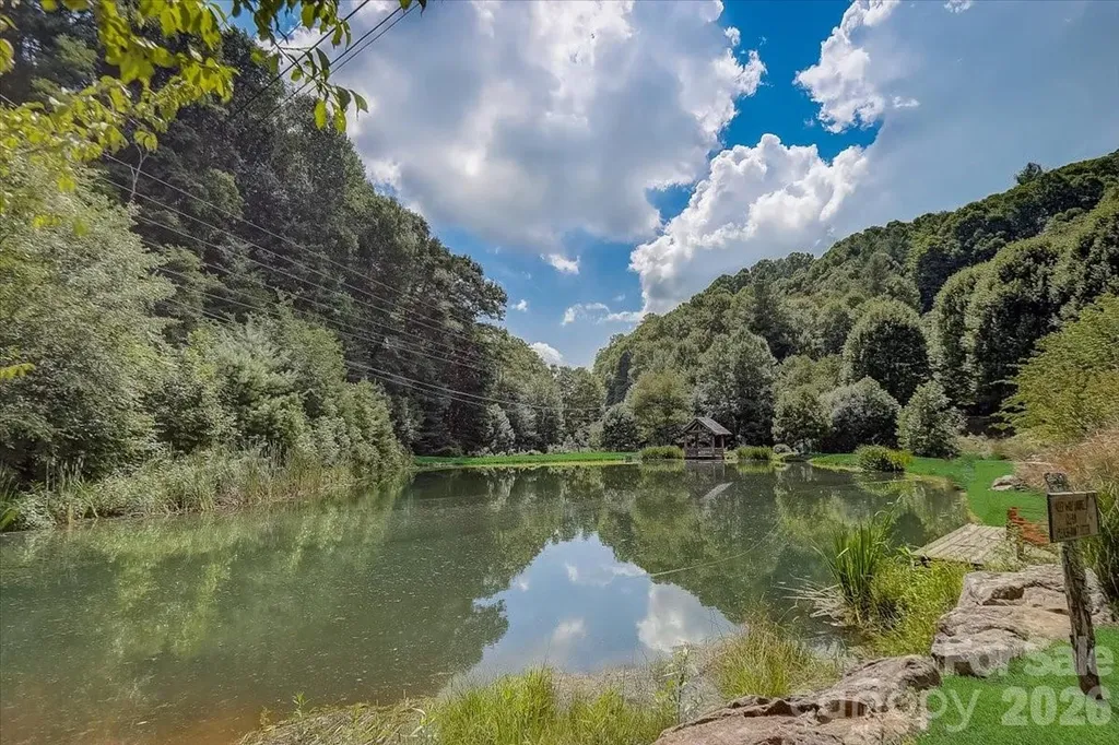 646 El Miner Drive Mars Hill NC 28754