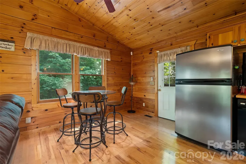 976 Wildcat Run Maggie Valley NC 28751