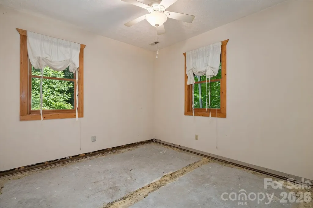 976 Wildcat Run Maggie Valley NC 28751