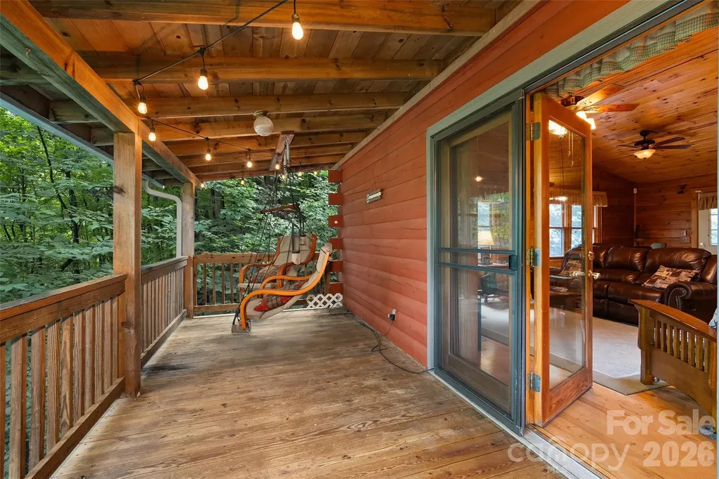 976 Wildcat Run Maggie Valley NC 28751