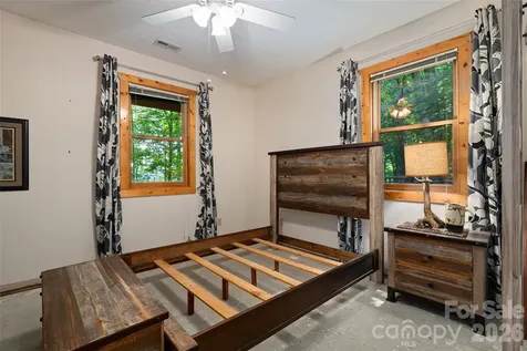 976 Wildcat Run Maggie Valley NC 28751