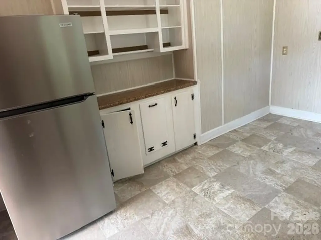 307 Yancey Street Marion NC 28752