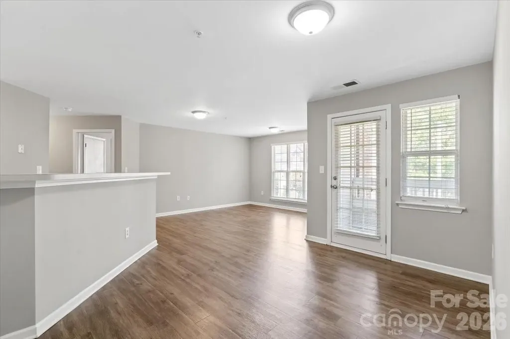 9810 Campus Walk Lane Charlotte NC 28262
